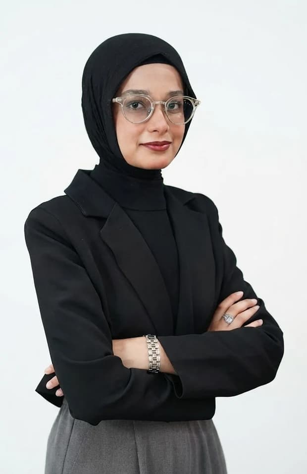 Iffah Mir, Graphic Designer at Multi Mulk
